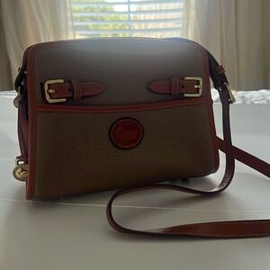 Dooney and bourke crossbody bag